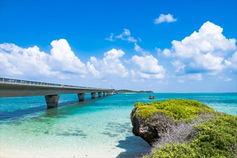 宮古島と池間島を結ぶ池間大橋