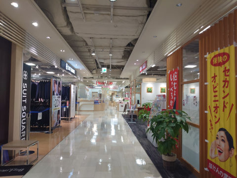 【6】エレベーターを降りて右側、HeartUpさんの向かいです。